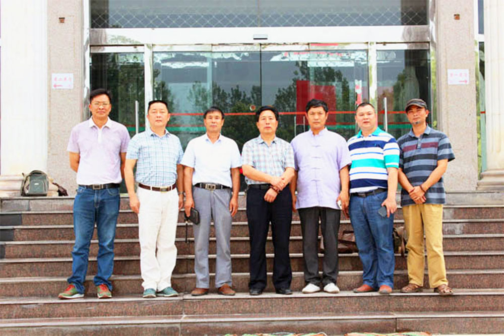 2015-12-01-云浮市工艺美术协会会长莅临石雕委进行工作交流-104.jpg